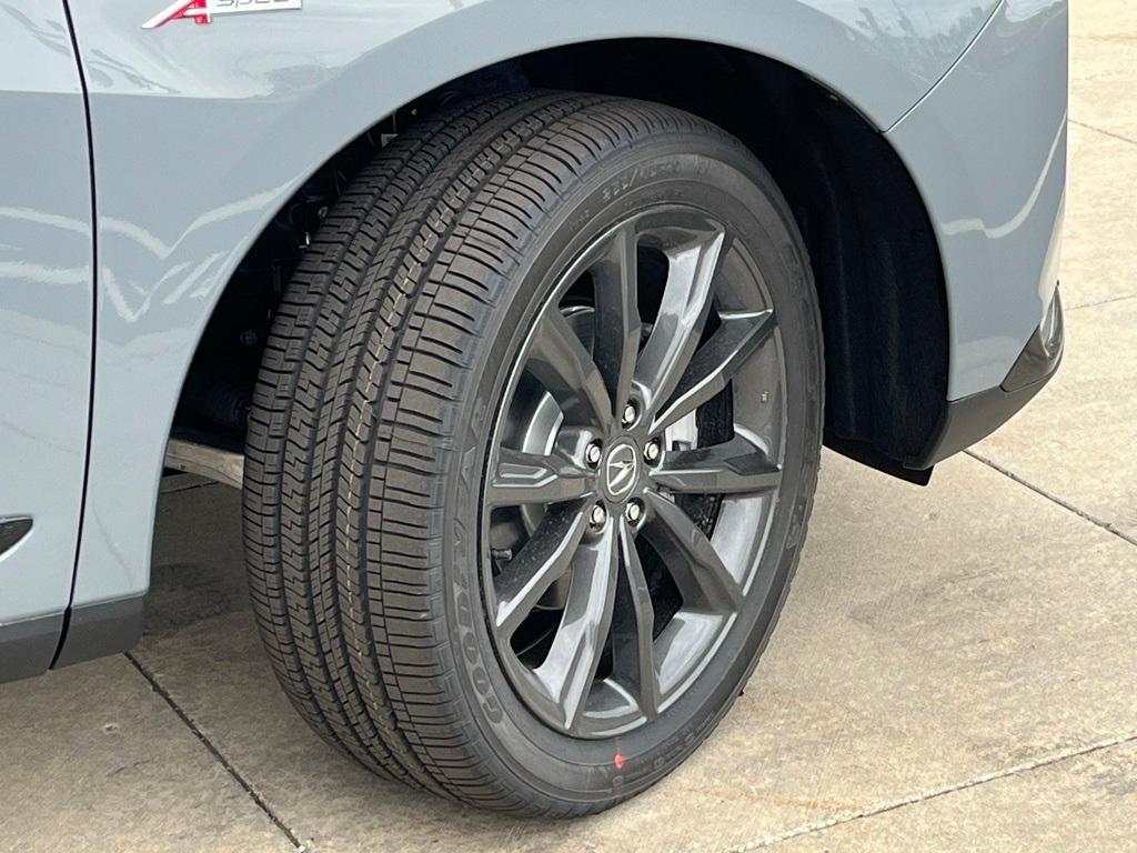 new 2025 Acura RDX car, priced at $52,250