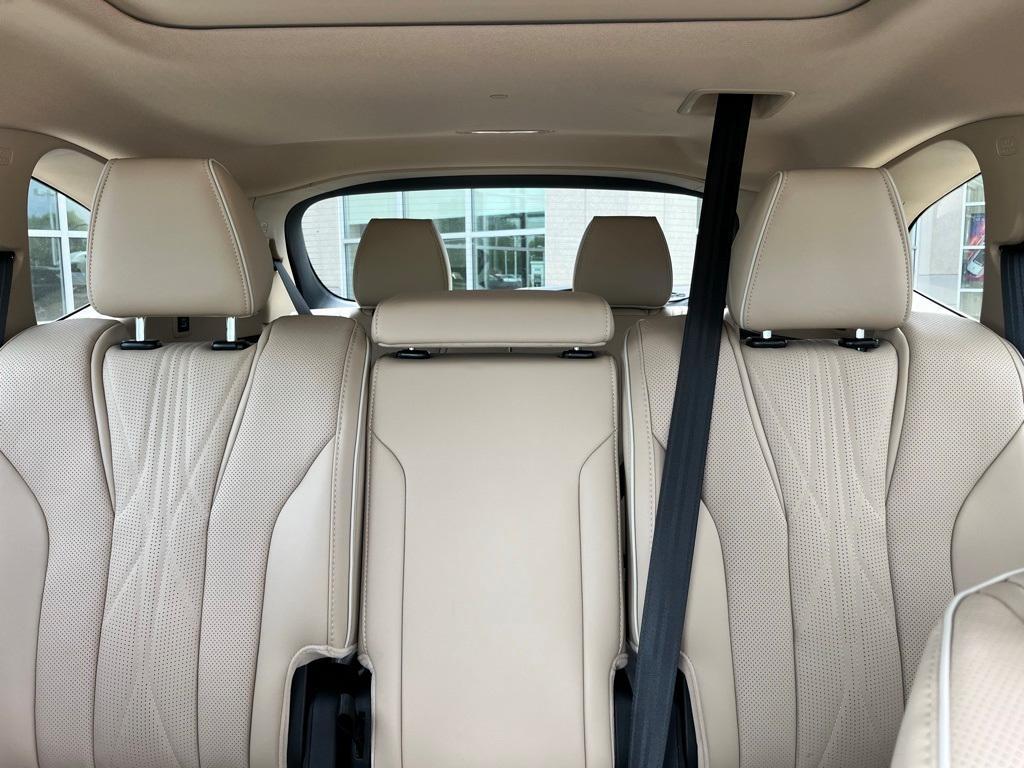 new 2025 Acura MDX car, priced at $64,105