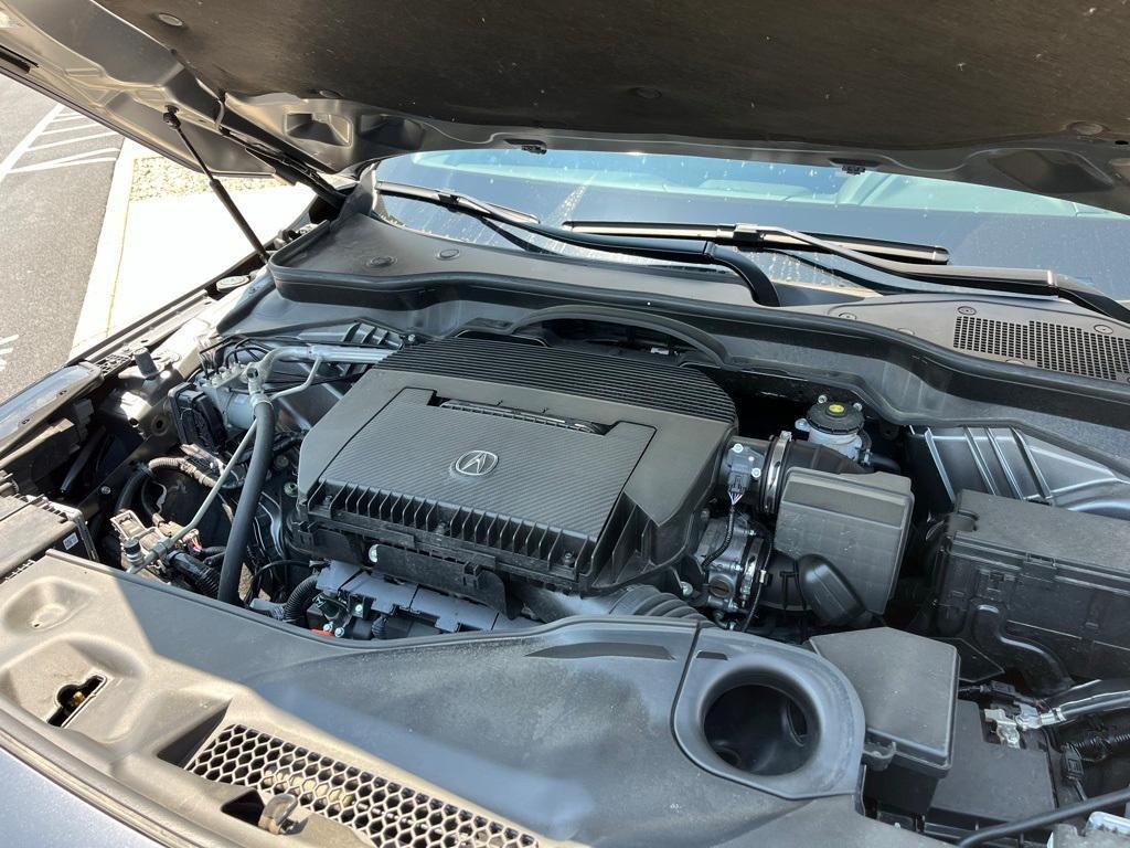 used 2025 Acura MDX car, priced at $51,433