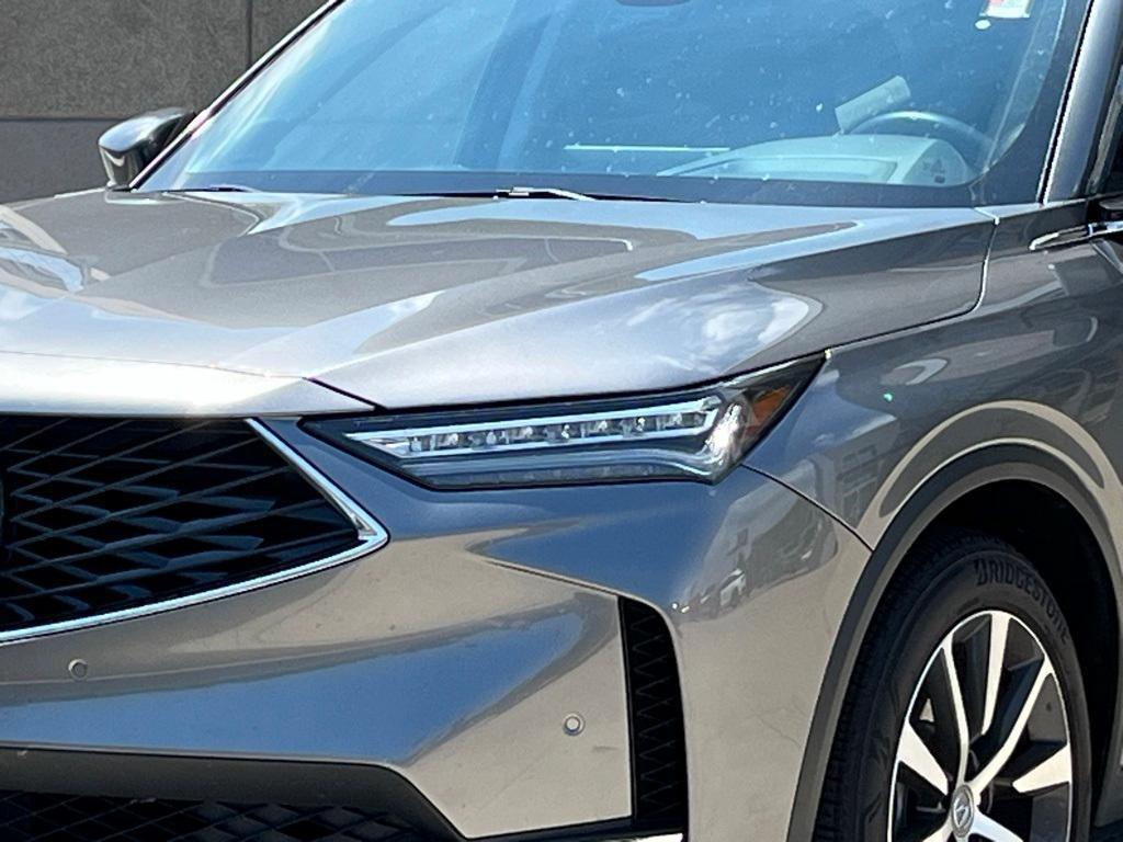 used 2025 Acura MDX car, priced at $51,433