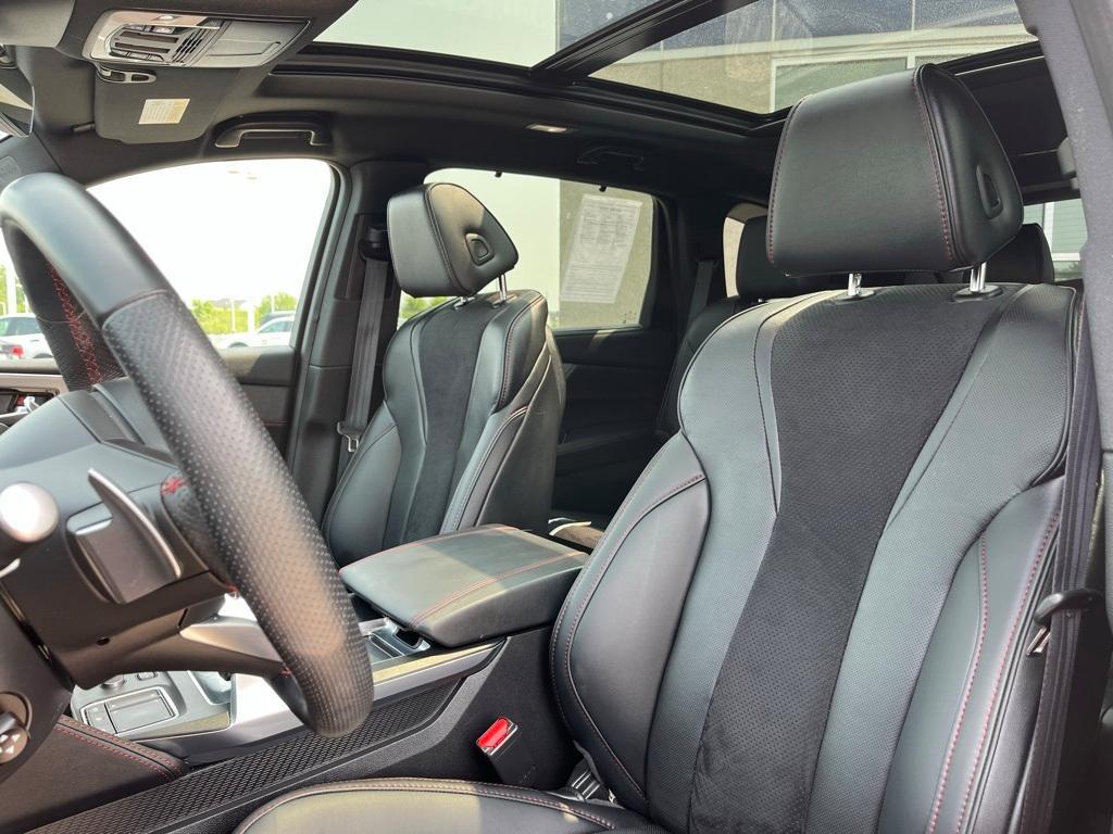 used 2023 Acura MDX car, priced at $45,733