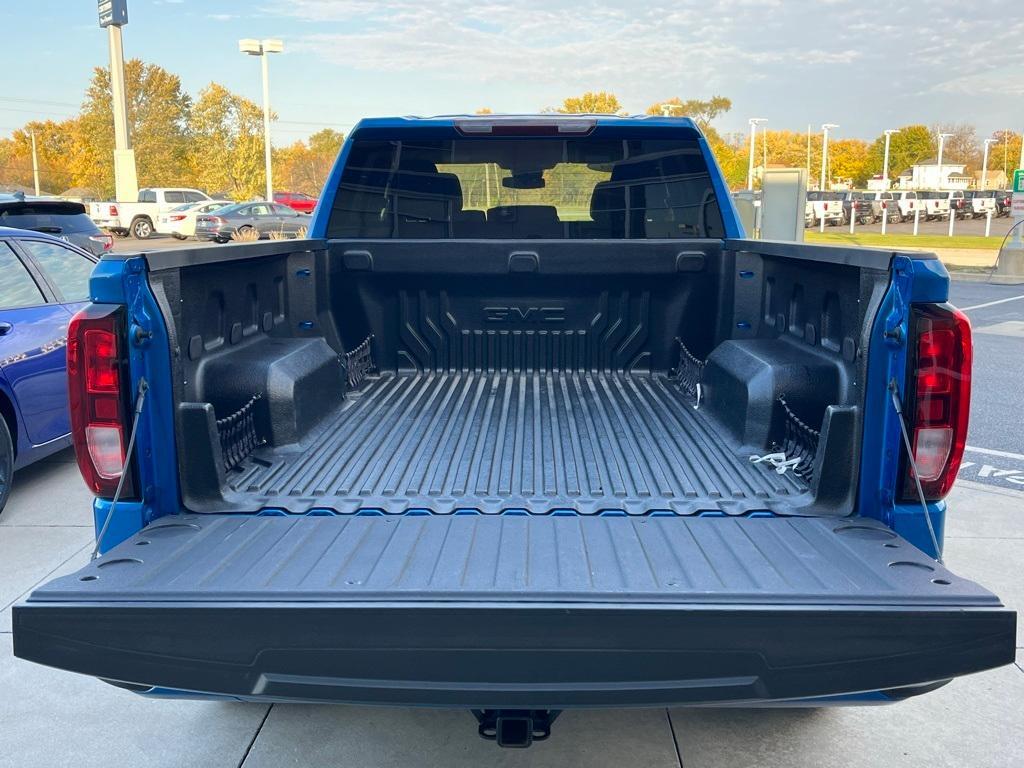 used 2023 GMC Sierra 1500 car, priced at $38,201