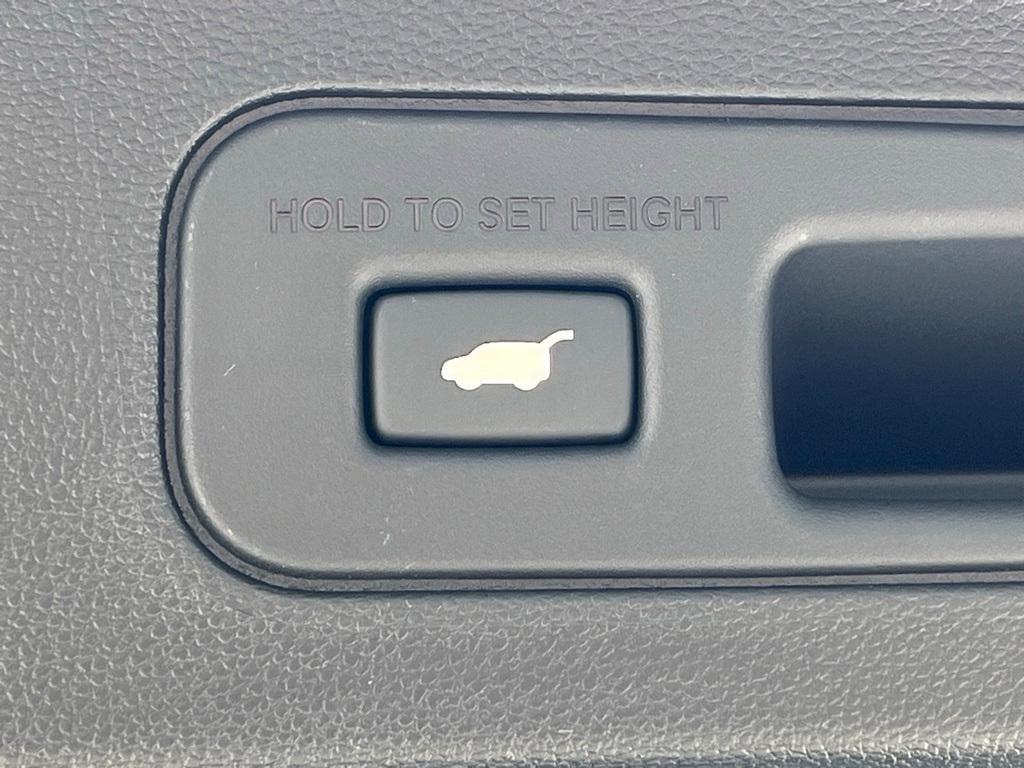 new 2026 Acura MDX car, priced at $70,250