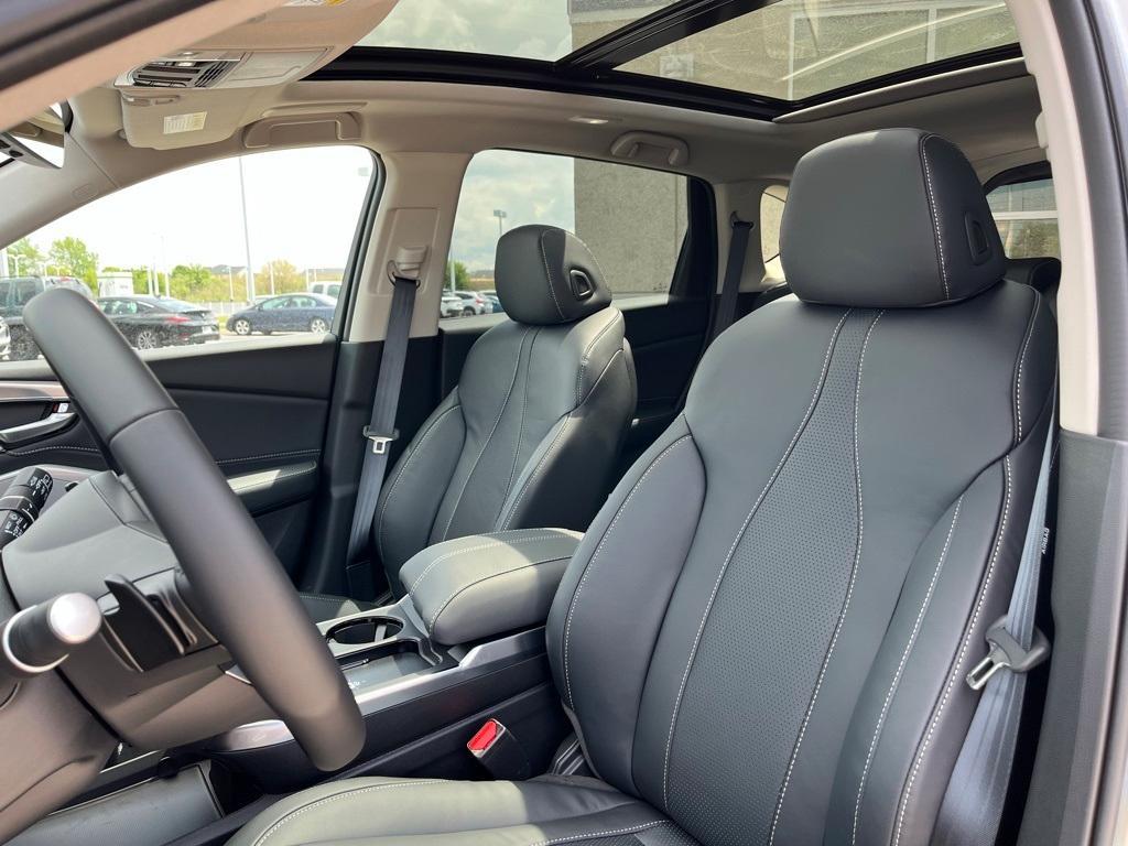 new 2025 Acura RDX car, priced at $48,650
