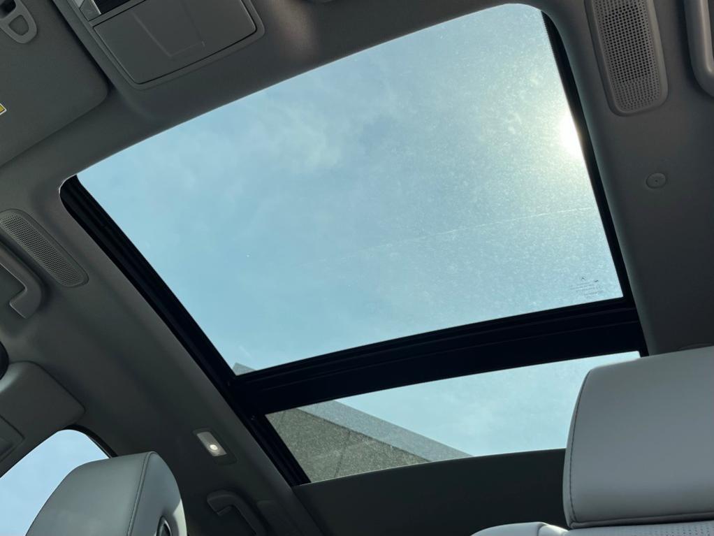 new 2025 Acura MDX car, priced at $56,740