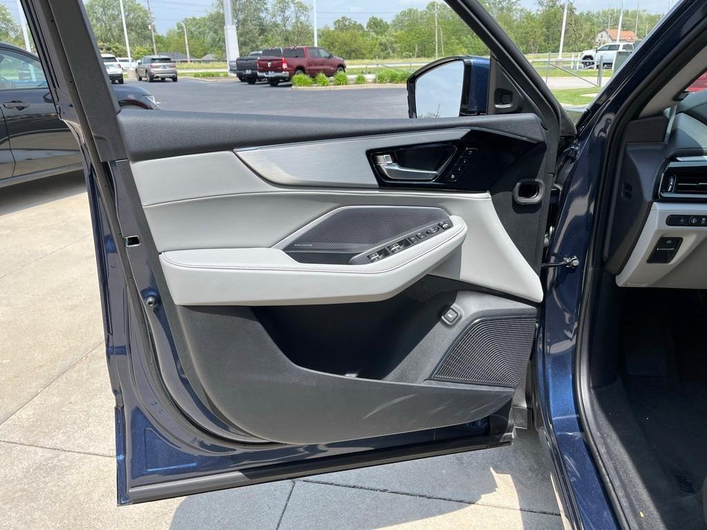 new 2025 Acura MDX car, priced at $56,740