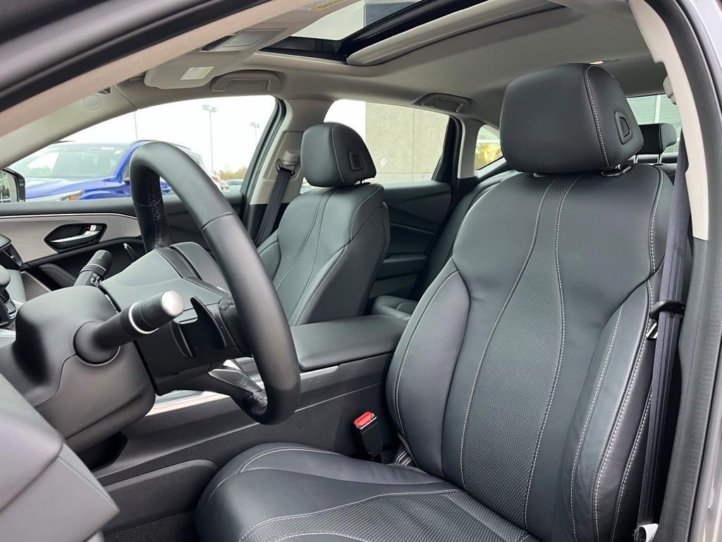 used 2025 Acura TLX car, priced at $39,427