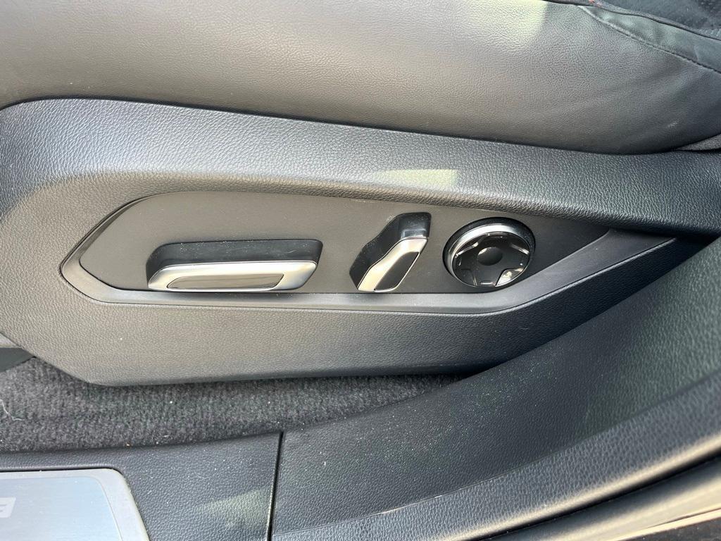 used 2025 Acura RDX car, priced at $42,625
