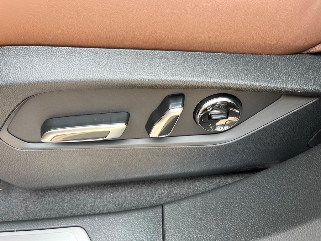 new 2025 Acura RDX car, priced at $49,250