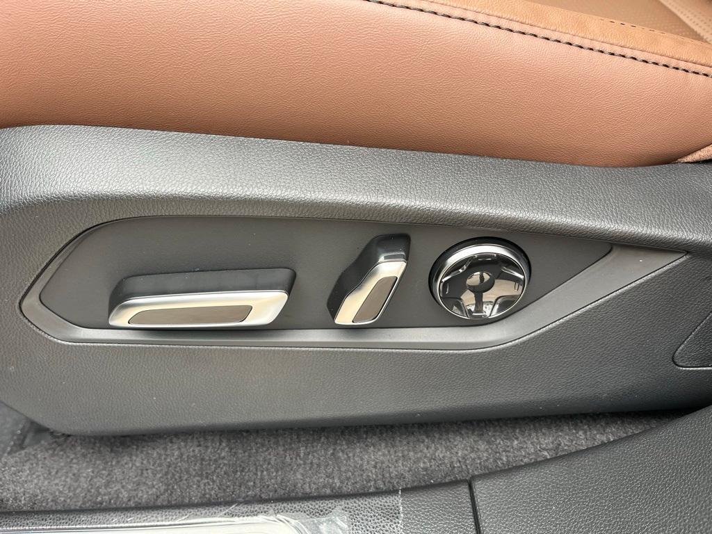 new 2025 Acura RDX car, priced at $49,250