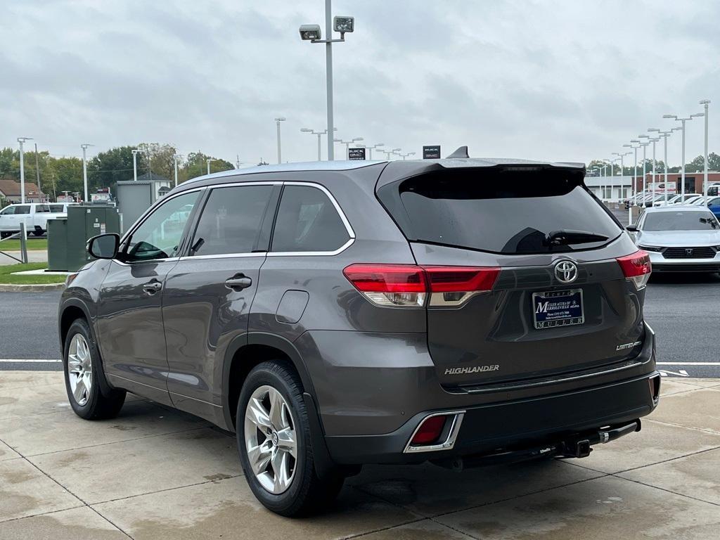 used 2017 Toyota Highlander car, priced at $24,525