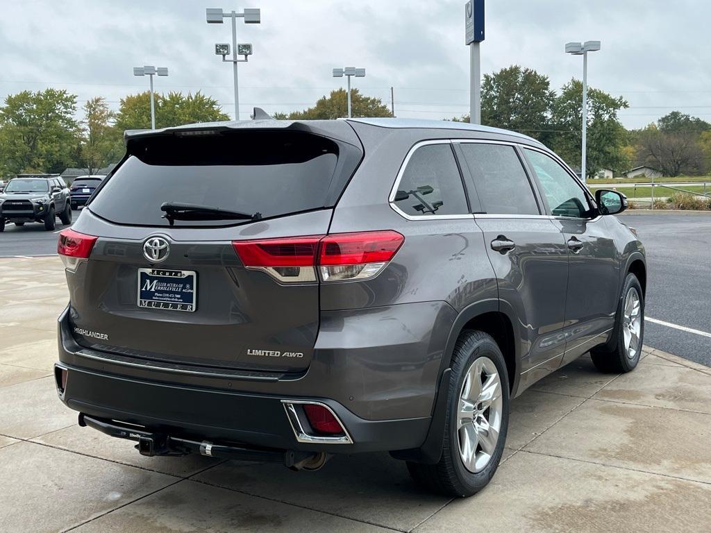 used 2017 Toyota Highlander car, priced at $24,525