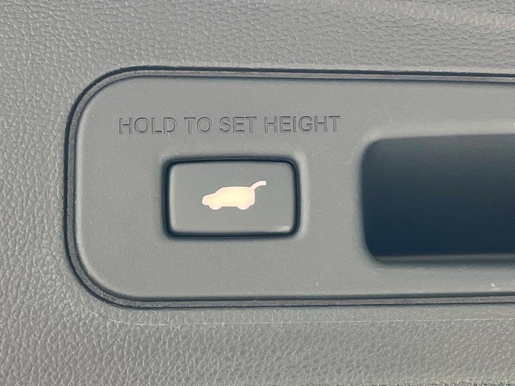 new 2026 Acura MDX car, priced at $64,350