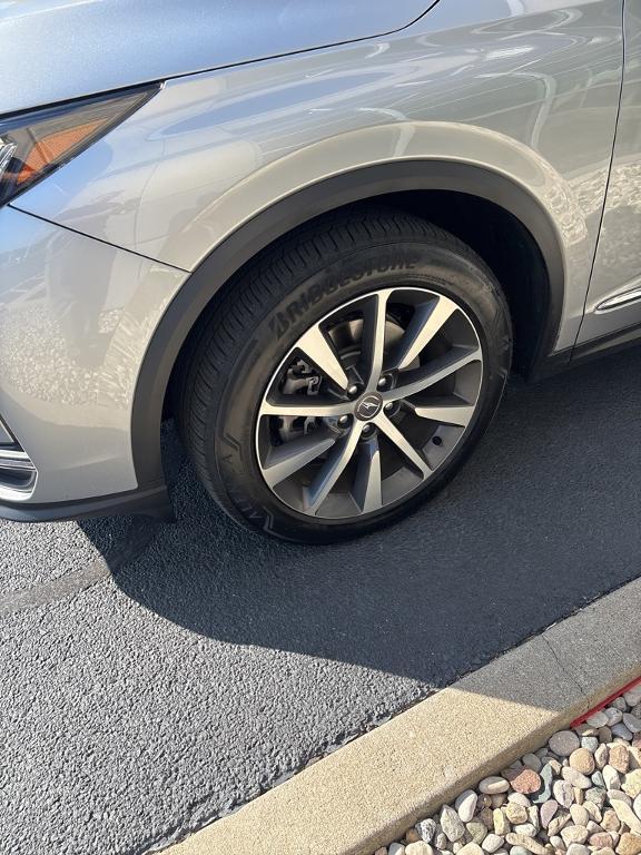 used 2025 Acura MDX car, priced at $51,402