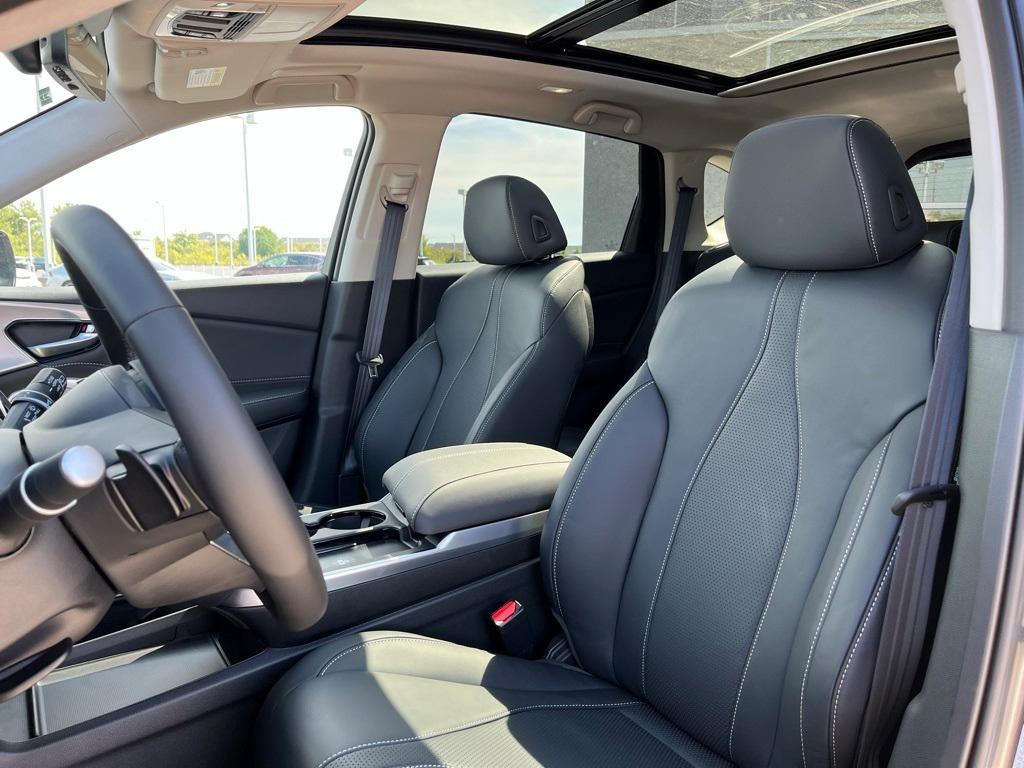 new 2025 Acura RDX car, priced at $49,250