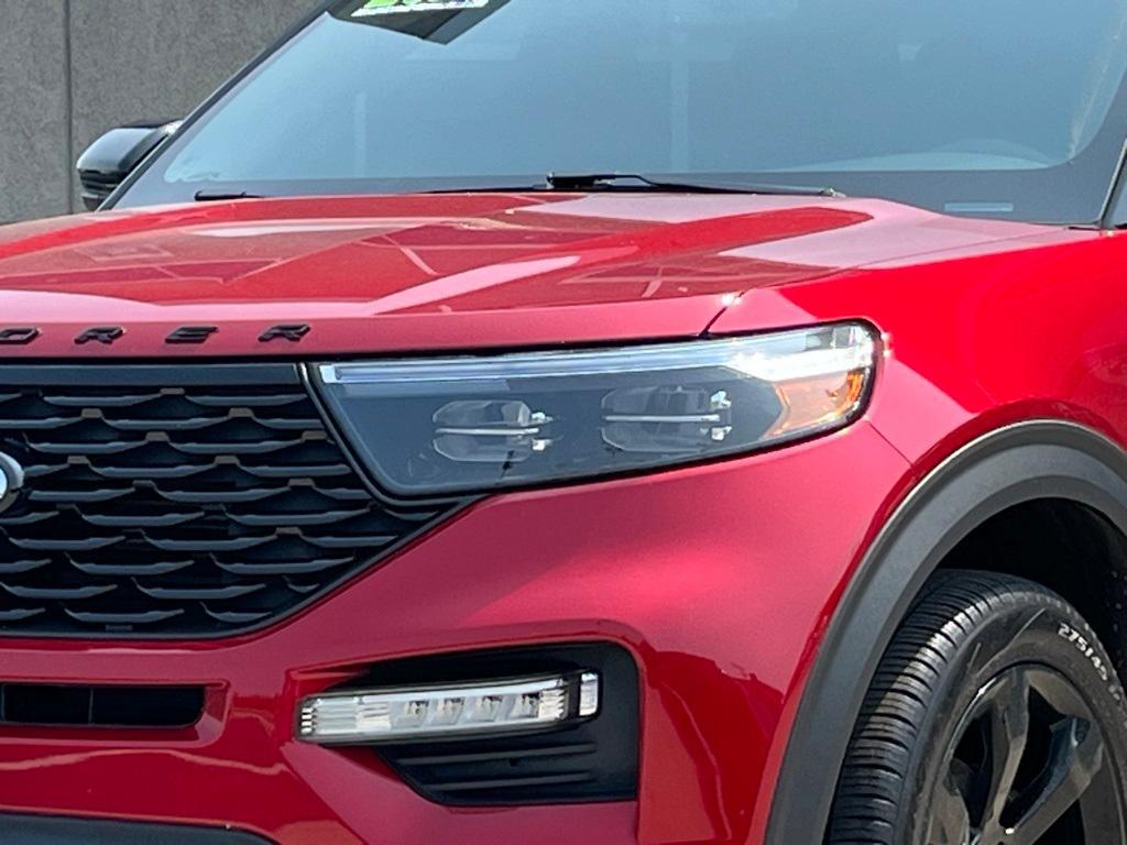 used 2023 Ford Explorer car, priced at $37,014