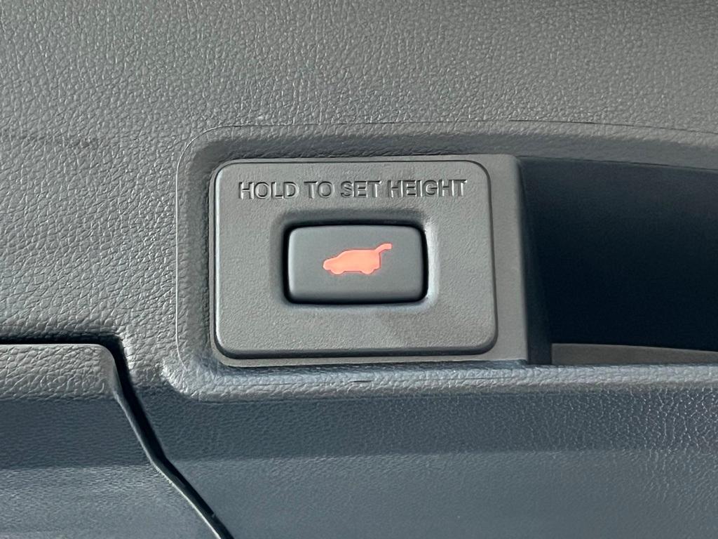 new 2025 Acura RDX car, priced at $53,800