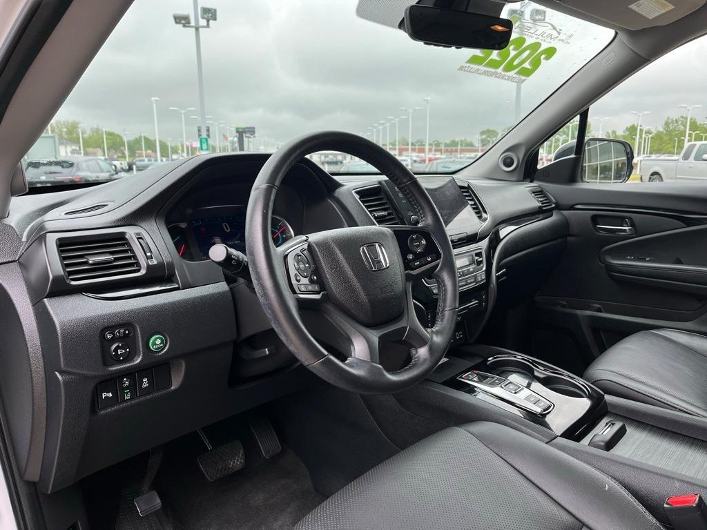 used 2022 Honda Pilot car, priced at $35,920