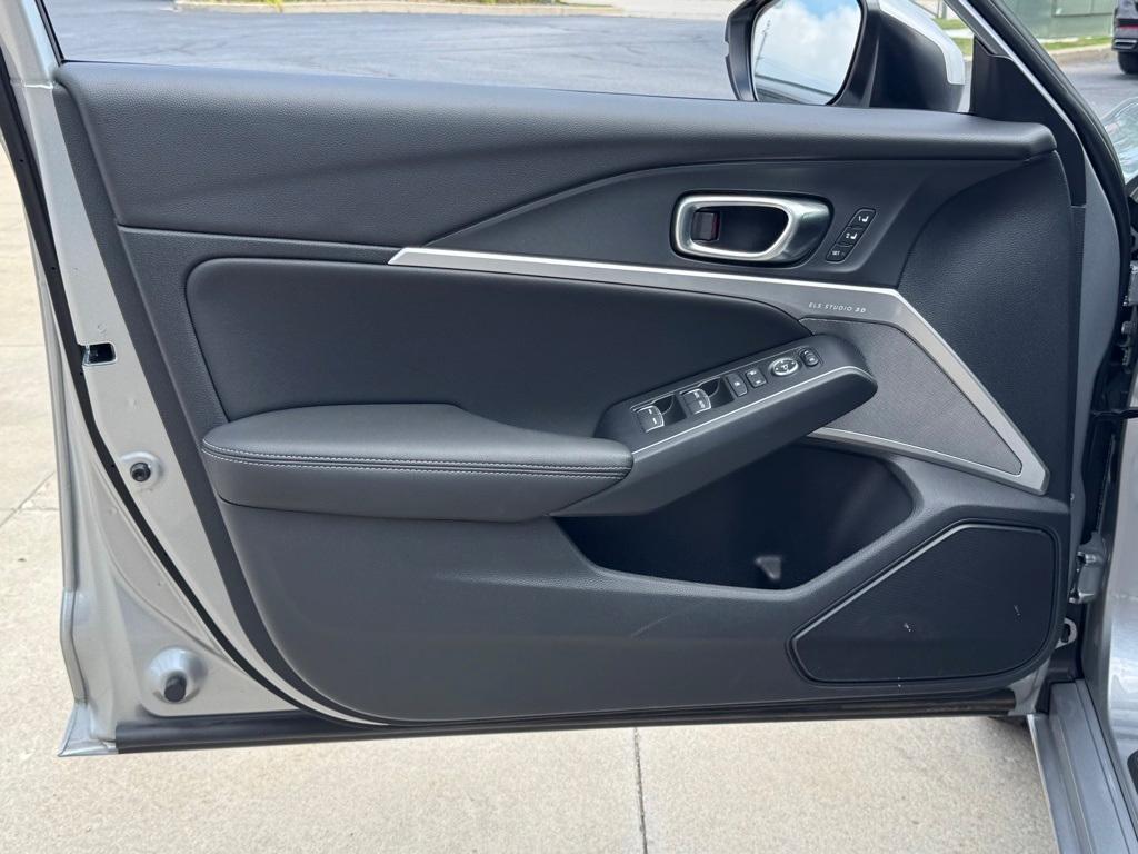 used 2025 Acura Integra car, priced at $31,809