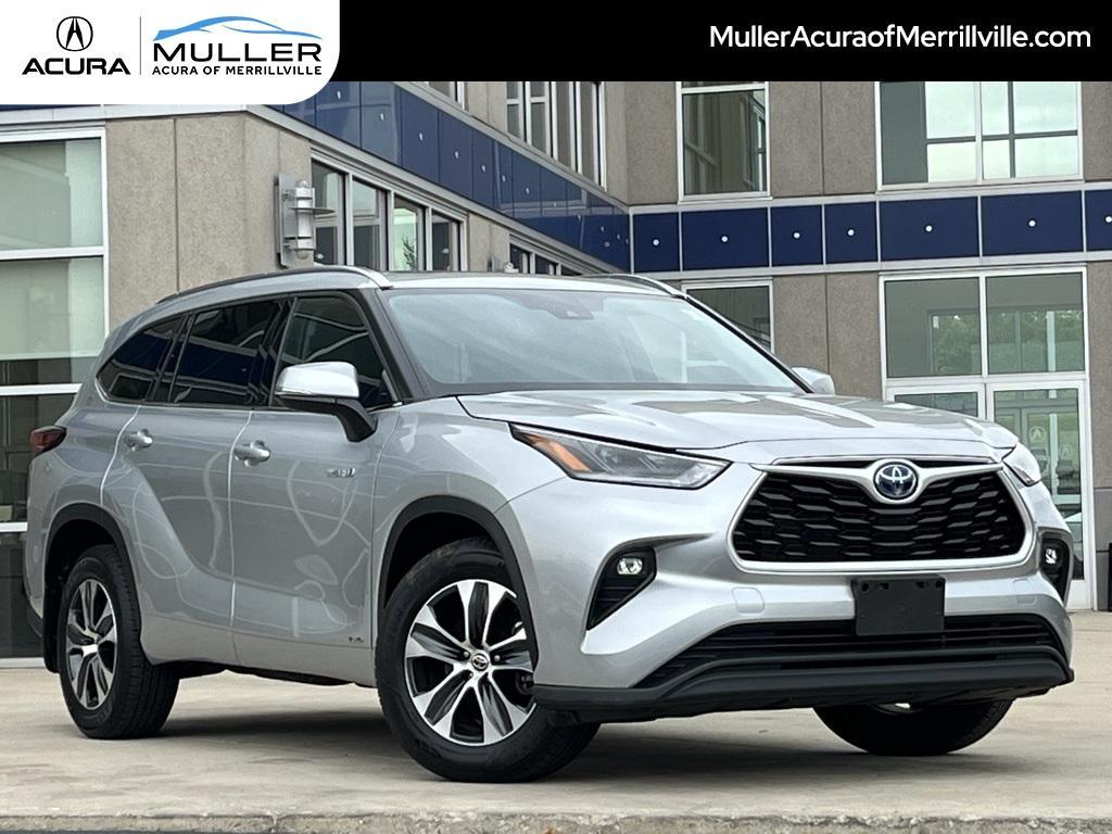 used 2021 Toyota Highlander Hybrid car, priced at $35,905
