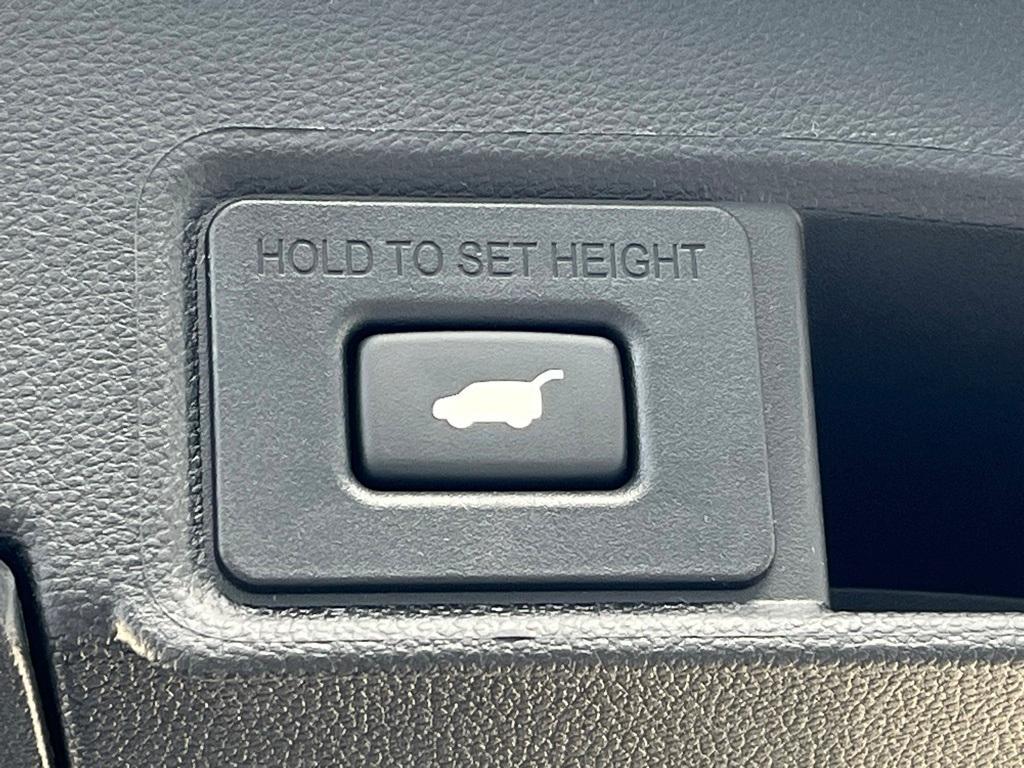 new 2026 Acura RDX car, priced at $56,800