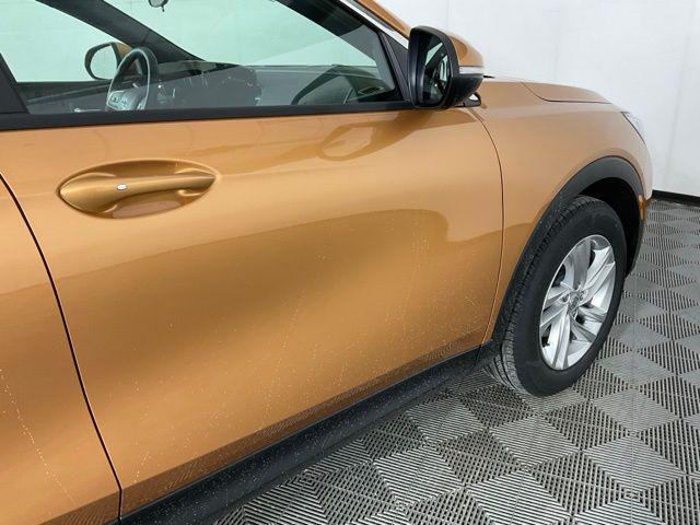 new 2025 Buick Envista car, priced at $27,800