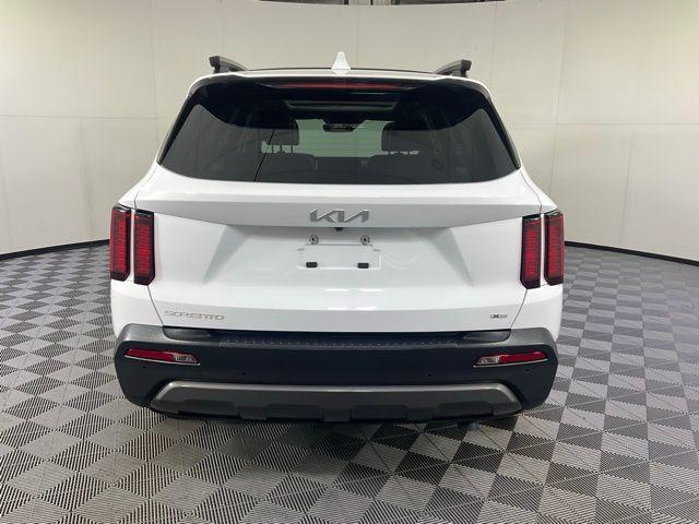 used 2023 Kia Sorento car, priced at $33,041