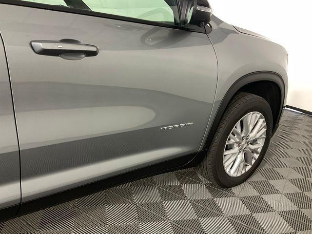 new 2025 GMC Acadia car, priced at $49,441