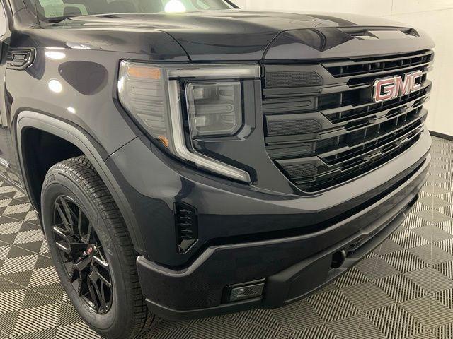new 2026 GMC Sierra 1500 car, priced at $55,227
