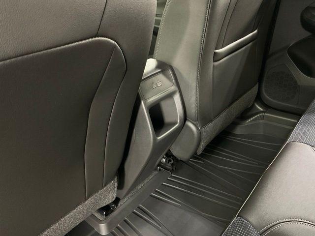 new 2025 Buick Envista car, priced at $27,035