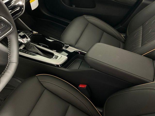 new 2025 Buick Envista car, priced at $31,910
