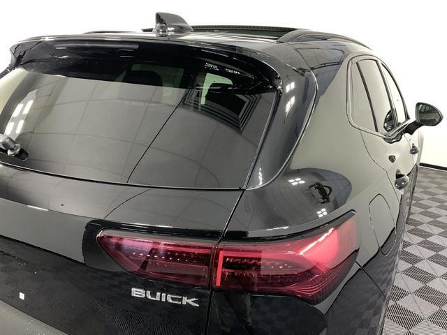 new 2025 Buick Envision car, priced at $42,423