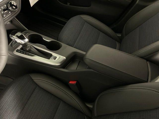 new 2025 Buick Envista car, priced at $27,505