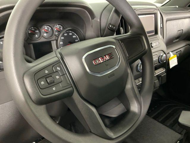 new 2025 GMC Sierra 1500 car, priced at $43,399