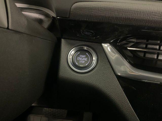new 2025 Buick Envista car, priced at $28,930