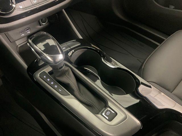 new 2025 Buick Envista car, priced at $28,930