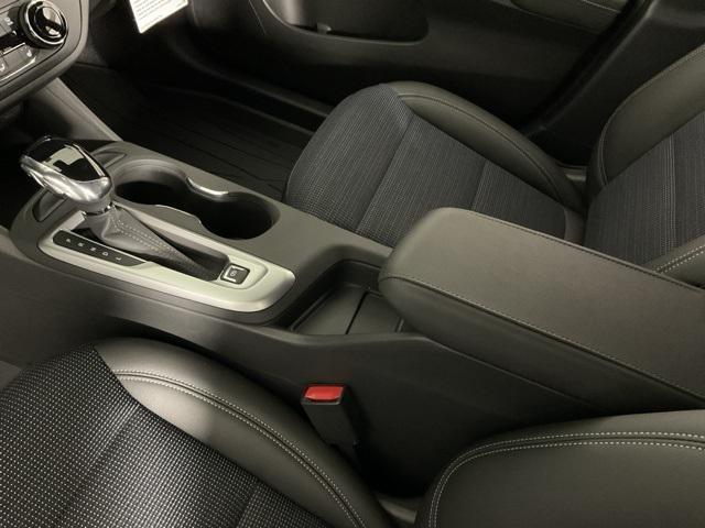 new 2025 Buick Envista car, priced at $27,010