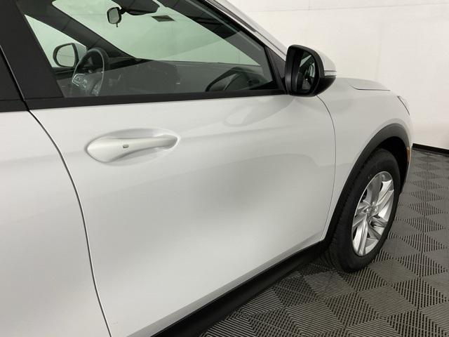 new 2025 Buick Envista car, priced at $27,010