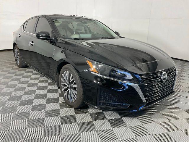 used 2023 Nissan Altima car, priced at $21,983