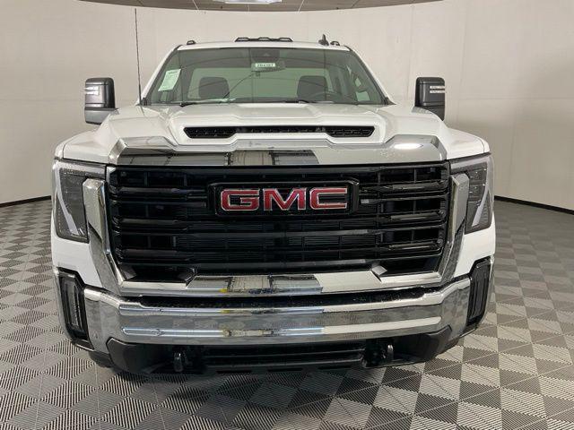 new 2025 GMC Sierra 2500 car, priced at $51,051