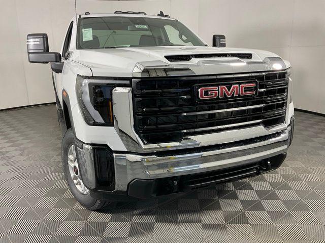 new 2025 GMC Sierra 2500 car, priced at $51,051