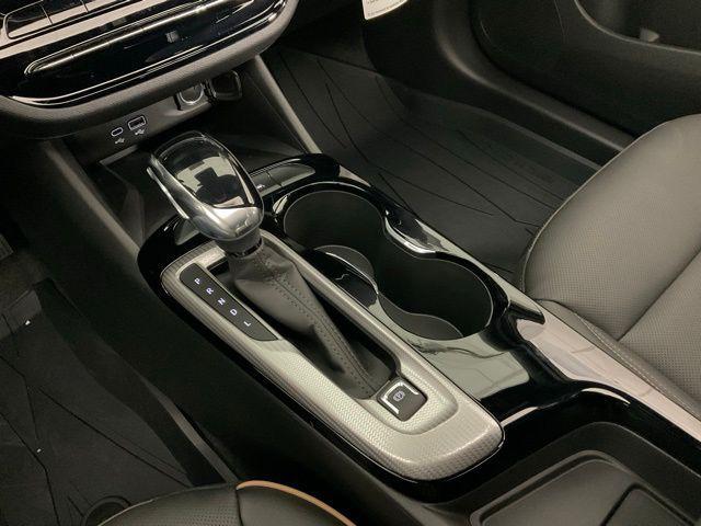 new 2025 Buick Envista car, priced at $31,910