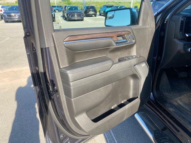 used 2024 GMC Sierra 1500 car, priced at $53,867