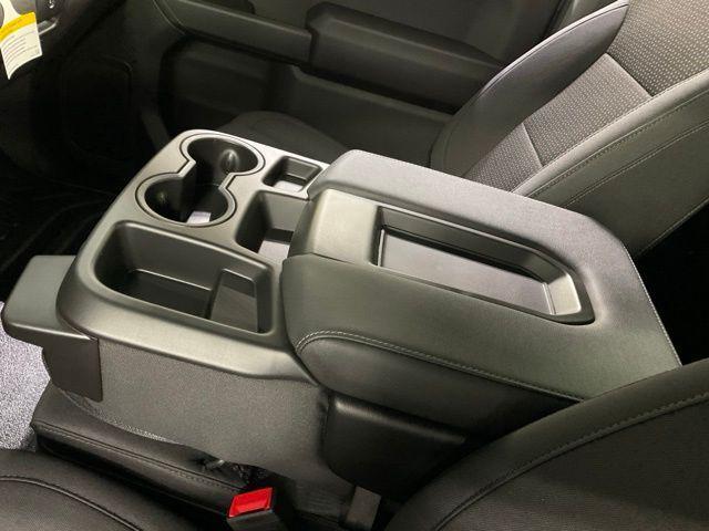 new 2025 GMC Sierra 1500 car, priced at $43,299
