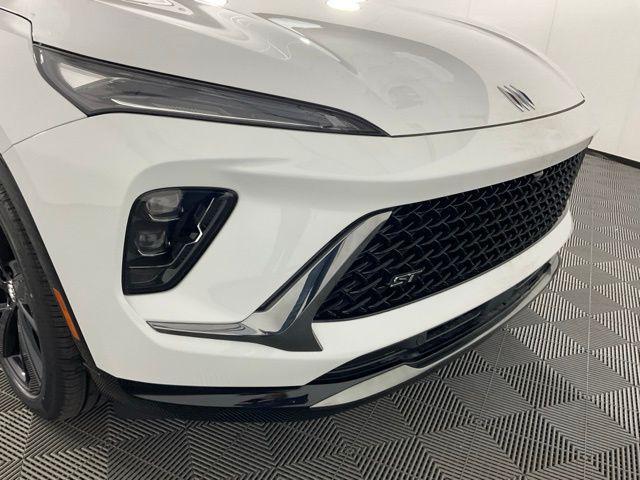 new 2025 Buick Envision car, priced at $43,883