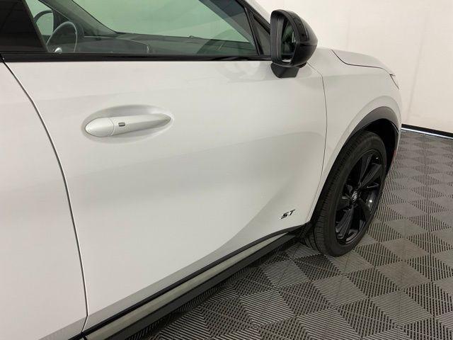 new 2025 Buick Envision car, priced at $43,883