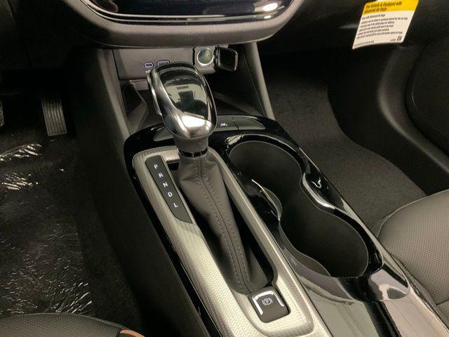 new 2025 Buick Envista car, priced at $31,585