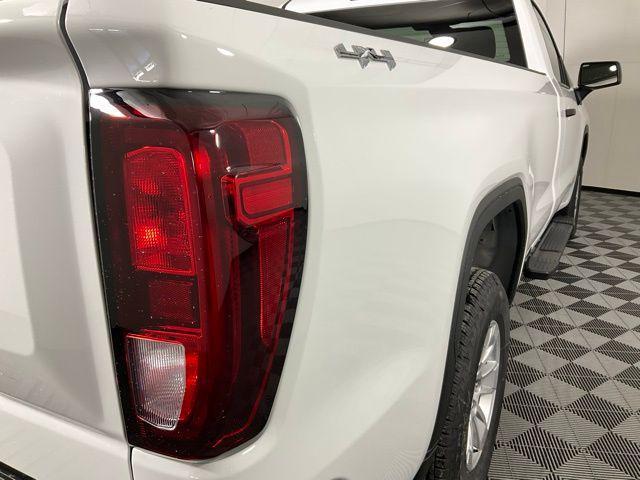 new 2025 GMC Sierra 1500 car, priced at $43,299