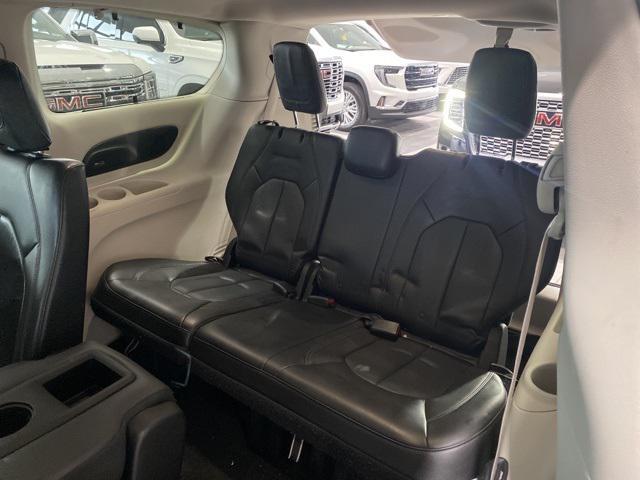 used 2018 Chrysler Pacifica car, priced at $15,549