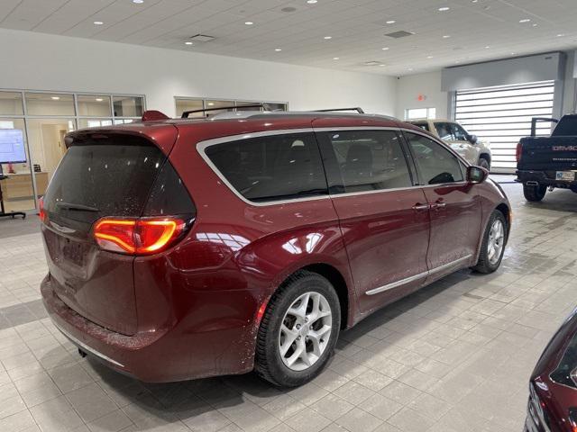 used 2018 Chrysler Pacifica car, priced at $15,549